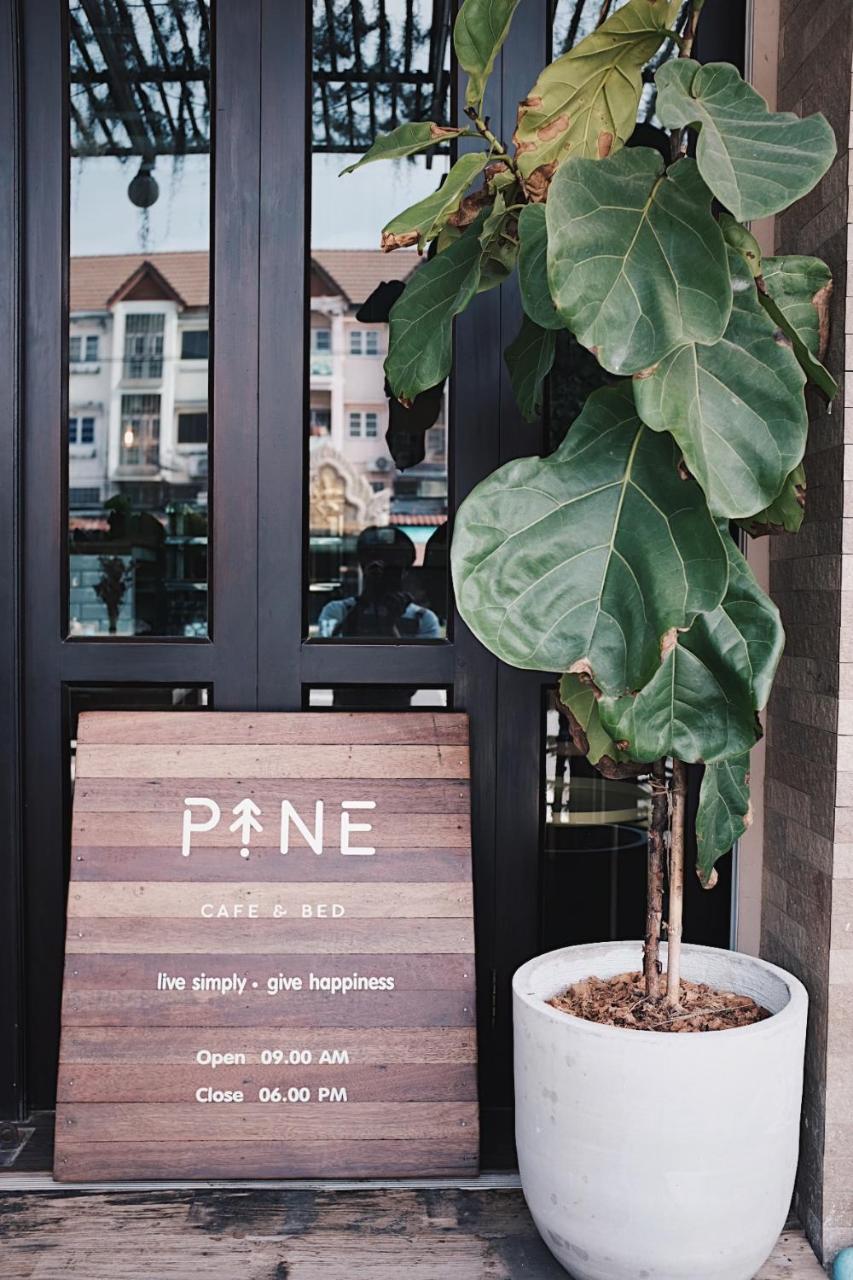 Pine Cafe'&Bed Hotel Phra Nakhon Si Ayutthaya Esterno foto